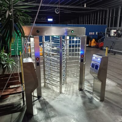 Full Height Security Gate Hand Desinfection Panthera 5